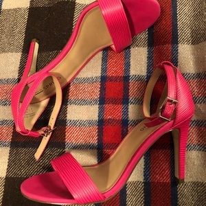 Hot pink strappy heals